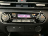 ヒーターシート付き車両です。オートエアコンですので予め温度設定すれば後はセンサーが感知して設定温度を保ってくれますので快適なドライブが楽しめます。
