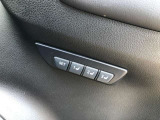 運転席シートはシートメモリ機能付きです!!