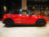 気になる車両へのご質問も大歓迎です。お気軽にMINI 一宮 0078-6002-369993 (無料)までご連絡ください!