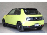 当店の展示車は、プロの業者にボディーの磨き、ルームクリーニングを依頼していますので、とてもきれいです!!ぜひ、見にいらしてください!