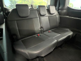 3列目シートはもちろん状態良好☆大人でもゆったりと座って頂けますので、大人数でのお出かけもラクラクです♪ご家族で、気の知れた仲間で、ドライブに行くのが楽しみですね♪