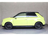 このお車はホンダ純正光脱臭・抗菌加工を納車前に致します。光触媒消臭は光触媒と銀イオンにより消臭とウイルス除菌や抗菌効果のダブル効果で車内を快適に保ちます。