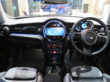 現車確認のご来店予約等もお待ちいたしております。お気軽にTEL 0078-6002-369993(無料)MINI NEXT一宮まで!
