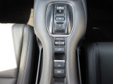 扱いやすい位置に配置されたフロアオートマチックです☆CVTを採用で滑らかでスムーズな走りが楽しめますよ♪