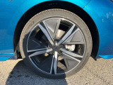 ホイールは4本ともガリ傷なく綺麗です。