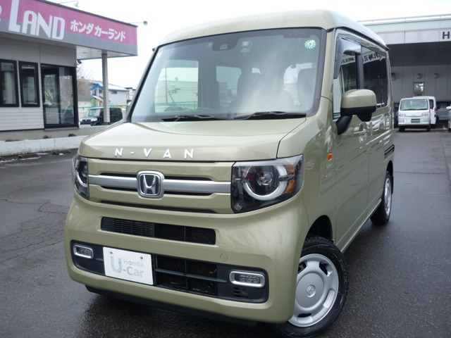N-VAN +スタイル ファン ターボ  4WD 