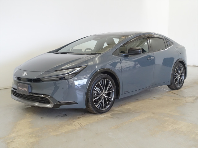 トヨタ プリウス 2.0 Z の中古車詳細 (5,648km, アッシュ, 神奈川県