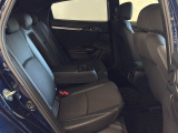 後部座席も当然、綺麗・清潔に仕上げております。内装の綺麗なお車は気持ちが良いですし、コンディションのいい車が多いです。前のユーザーが丁寧に使っていた証拠です。