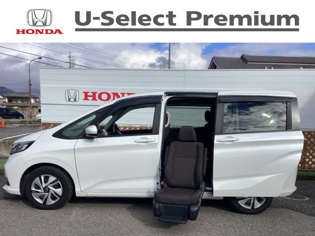 フリード 1.5 ハイブリッド G サイドリフトアップシート車（6AA-GB7）