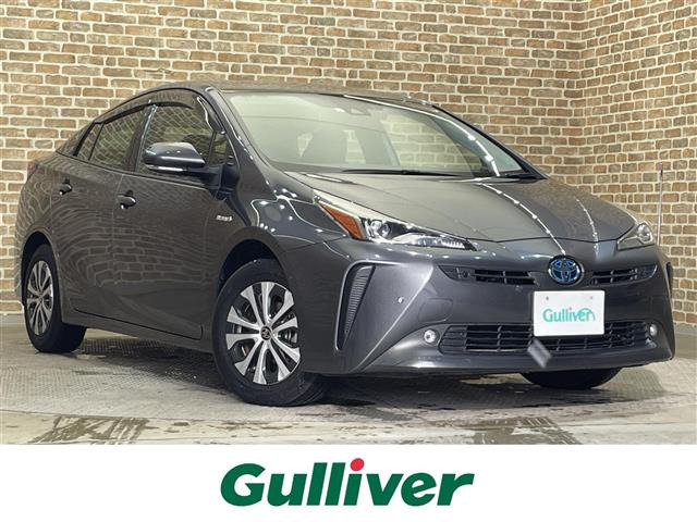 プリウス1.8 A E-Four 4WD修復歴無し