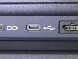 USB端子を装備しています。