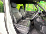 運転席シート廻りは使用感も少なく、良好な状態となっています。丁寧に使われていたことがよくわかりますね。