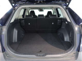 広々としたラゲージスペースを備えています。大きなものや長さのある荷物もしっかりと積み込めます。