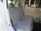 後部座席も乗り心地良好◎掲載後すぐに販売が決まってしまう場合もございますのでご来店前にお電話でご予約を頂ければ幸いです。
