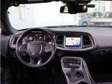 他の中古車販売店とは、異なった商品展開を実現するため、米国・Mitsuoka Motors Americaと連携を取りながらいち早く行動し、需要の先端商品を供給する体制づくりに努めています。