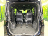 積み下ろしのしやすいデッキにはたっぷりと荷物を積み込んでいただけます。遊びから仕事まで、様々なシーンで頼れます♪