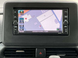 日産純正メモリーナビ(MJ120D-W)装備。便利な音声対話検索にくわえ、アプリで情報取得や動画視聴にスマホ活用対応、快適な画面操作と高音質なオーディオ再生。