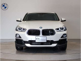 【キドニーグリル】BMWは約90年もの間、ほぼ全ての車両にひと目でBMWだと分かるこの特徴的なフロントグリルが備えられ、デザイン・アイコンとして親しまれてきました。
