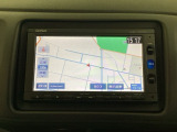 ナビゲーションはフルセグTV対応のGathers純正メモリーナビを搭載しています。Bluetoothオーディオ機能がありますので、スマートフォンなどの音楽も再生できます。