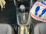 フロアCVTです。高級感あふれるシルバーステッチのシフトブーツ!お好みの方は是非。