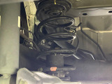 お車を安心してお乗りいただく為には、足回りの定期点検が欠かせません。サービスサポート(有償保証)では無料点検もご提供しており、安心のカーライフをお過ごしいただけるサポート体制が整っています。