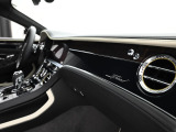ベントレーは全てオーダーでの発注となっておりますので同じ車種でもステッチやベニヤ部分でまったく違う表情を感じることができます。