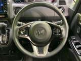 ステアリングも使用感が少なく、きれいな状態となっております♪