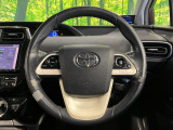 【純正革巻きステアリング】上質な革を使用することで、手にしっかり馴染みとても運転しやすいハンドルです♪