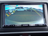 バックカメラ装備しております。駐車時に大変役に立ちますよ♪駐車が苦手な方にも便利機能です♪