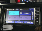 【純正ナビ】人気の純正ナビを装備しております。ナビの使いやすさはもちろん、オーディオ機能も充実!キャンプや旅行はもちろん、通勤や買い物など普段のドライブも楽しくなるはず♪