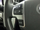 ステアリングスイッチ装備!運転しながら手元でオーディオの操作などができます。
