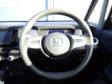 ステアリングはとてもきれいな状態です☆