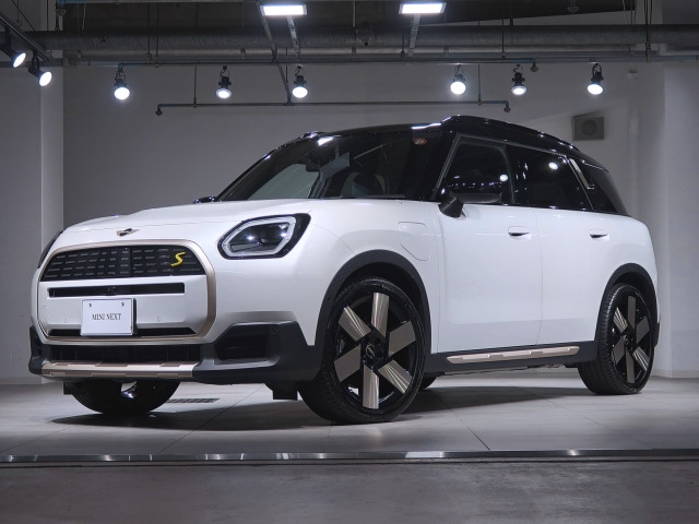 ミニカントリーマンSE ALL4 4WD