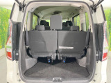 普段のお買い物や通勤、送迎等に十分な荷室スペースを確保しております。セカンドシートを倒すと、大きな荷物の積載も可能です♪