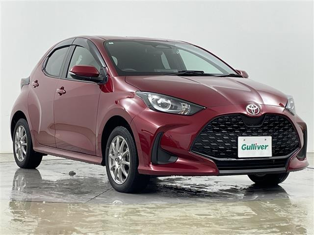 ヤリス1.5 ハイブリッド G E-Four 4WD修復歴無し