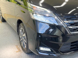 【LEDヘッドライト】悪天候や夜間走行時も良好な視界を確保し安心して運転できる高輝度LEDヘッドライトを装備!点灯速度が早く、消費電力も抑えられています。