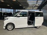 ★左側パワースライドドア★狭い駐車場や壁際などでの乗降りに便利!操作はワイヤレスリモコン、室内のコントロールスイッチ、ドアハンドルで行えます!お子様がいる家庭など欲しい装備の1つですよね★