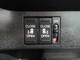 左右電動スライドドア仕様となります。全車、弊社専門スタッフによる内外装クリーニングを実施しております。綺麗な状態でご納車いたします。