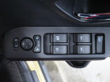 電動格納ミラーあり。駐車の時に便利です。パワーウインドウも付いてます。