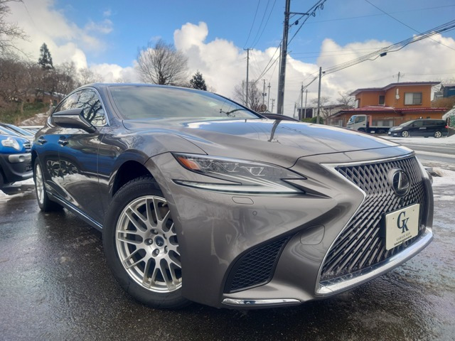 LS 500h バージョンL 4WD 