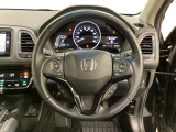 ハンドルにHondaセンシング系のクルーズコントロールやレーンキープアシストなどのスイッチと、オーディオの操作スイッチが装備されています。ハンドルから手を離さず安全に操作できます。