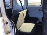 乗車人数や荷物の量、車内での過ごし方に合わせて、シートのレイアウトを変更できます。