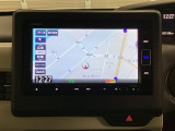 ナビゲーションはフルセグTV、インターナビ対応のGathers純正メモリーナビを搭載しています。Bluetoothオーディオ機能がありますので、スマートフォンなどの音楽も再生できます。