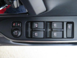 電動格納ミラーあり。駐車の時に便利です。パワーウインドウも付いてます。