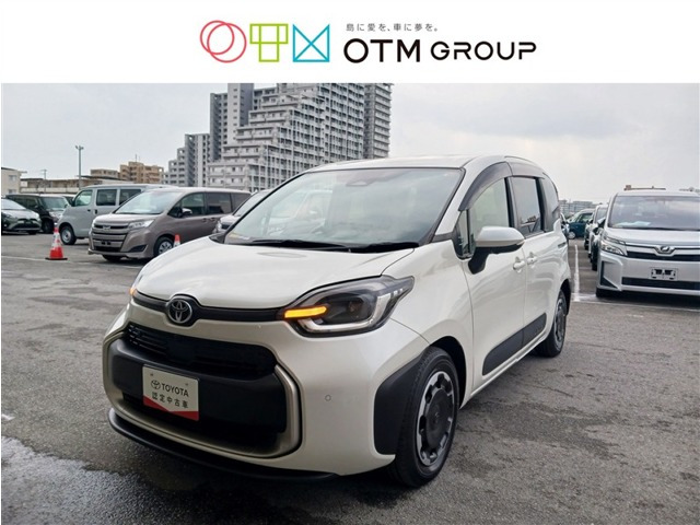 トヨタ シエンタ 1.5 Z の中古車詳細 (11,000km, パールマイカ, 沖縄県