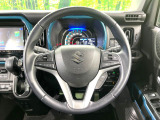 【純正革巻きステアリング】上質な革を使用することで、手にしっかり馴染みとても運転しやすいハンドルです♪