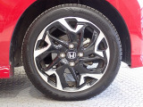 アルミホイールはホンダ純正なので安心!しかも車のデザインにもマッチしています。