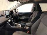 清潔で広々した座席です!是非、現車を見て体感してみてください。