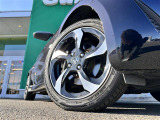 【純正アルミホイール】純正アルミホイールで足回りもかっこよく決まってます♪