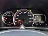 メーターパネルも知りたい情報が一目瞭然ですね。